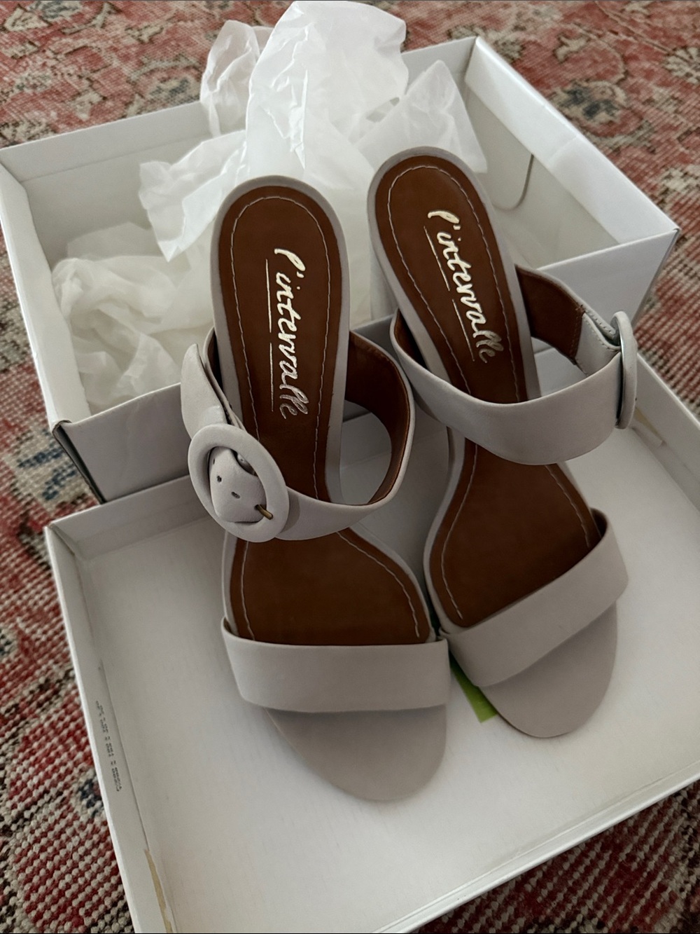 L'INTERVALLE Light Cream Buckle Strap Sandals - Picture 6 of 6